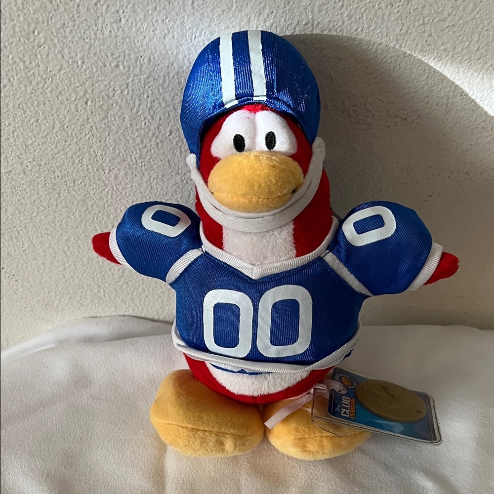 Disney Club Penguin Series 2 American Football Player with Coin & Tags